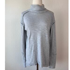 We The Free Free People Gray Turtle Neck Long Sleeve Top size Small